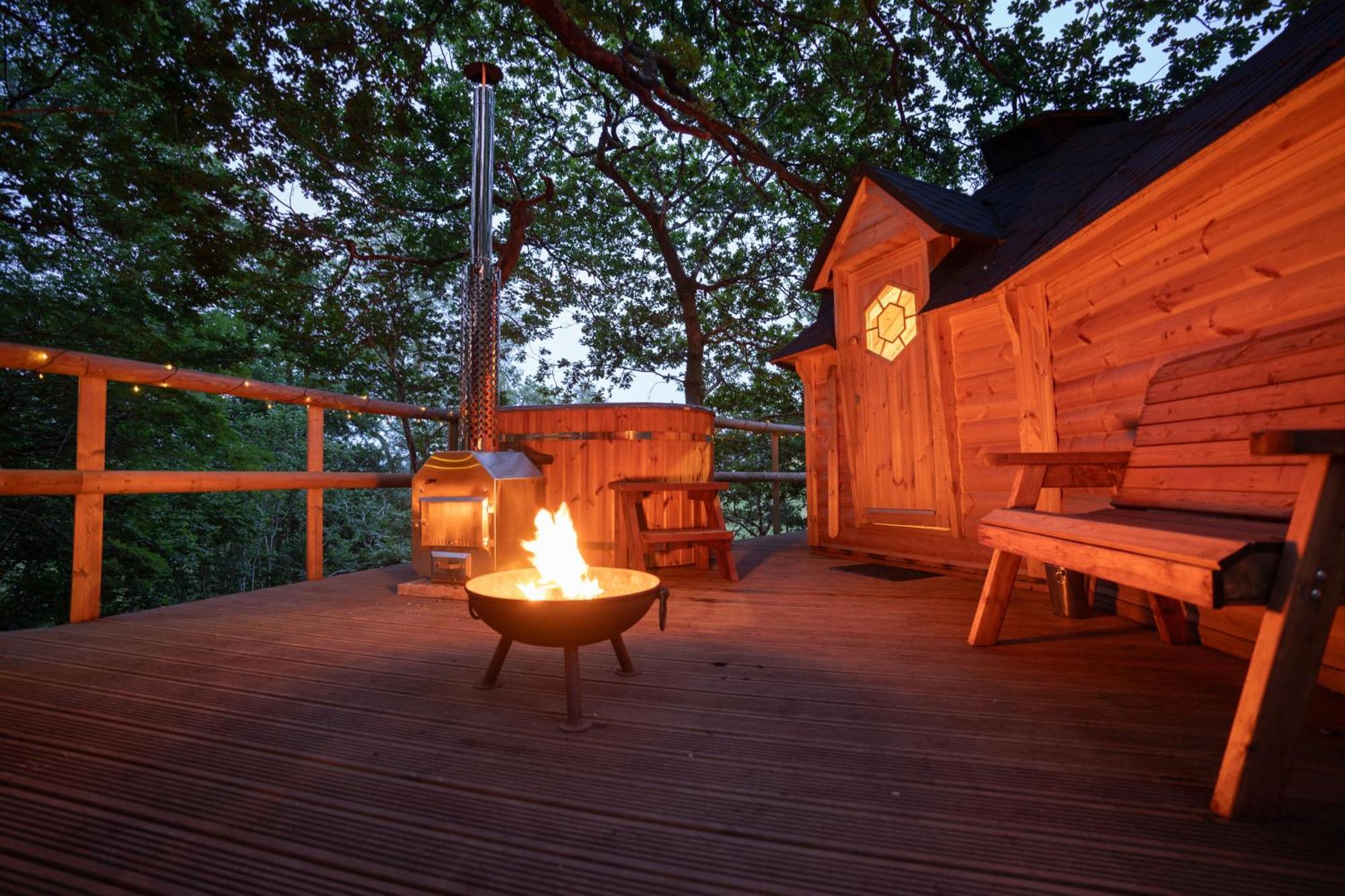 Chestnut Tree House With Hot Tub & Sauna Barmouth Dış mekan fotoğraf